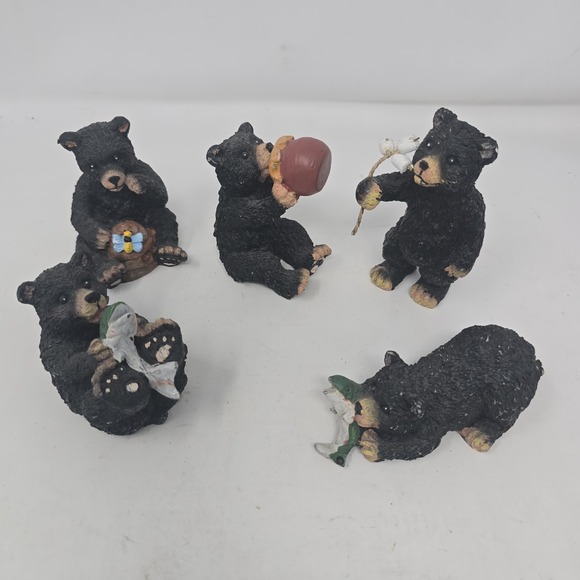 The Unbranded Brand Other - BEAR FIGURINES LOTS OF 5